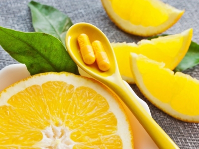 What does vitamin C do and how much vitamin C should we take?